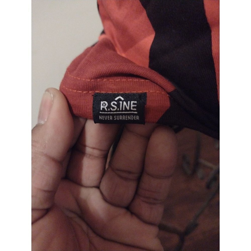 NWT New RS1NE Scrilla Graphic Logo Print T-shirt True Size Is Large L Red S/S - Picture 3 of 12